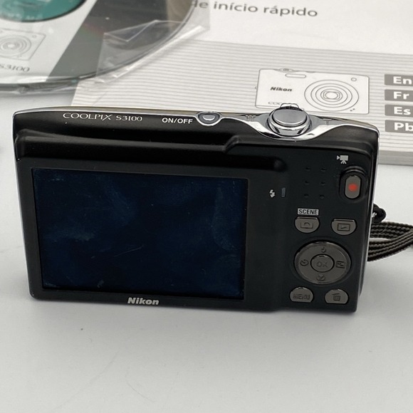 Nikon COOLPIX S3100 14.0MP Digital‎ Camera Silver Battery Charger AV  & Manual - Picture 11 of 16